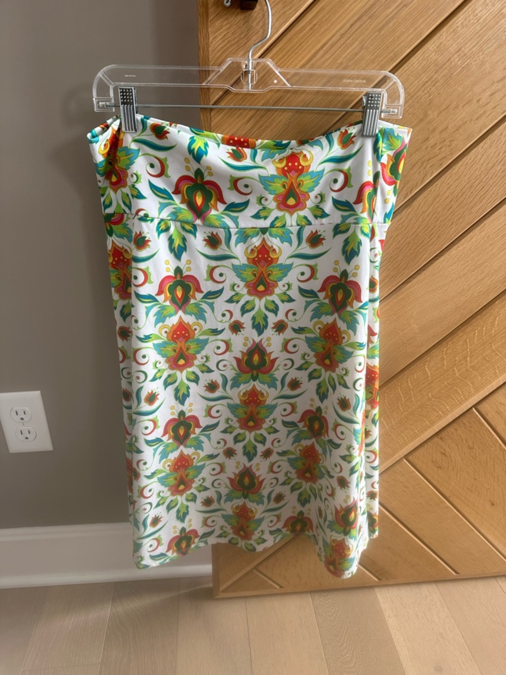 Bright Floral Pattern Midi Skirt - White, Green, Orange
